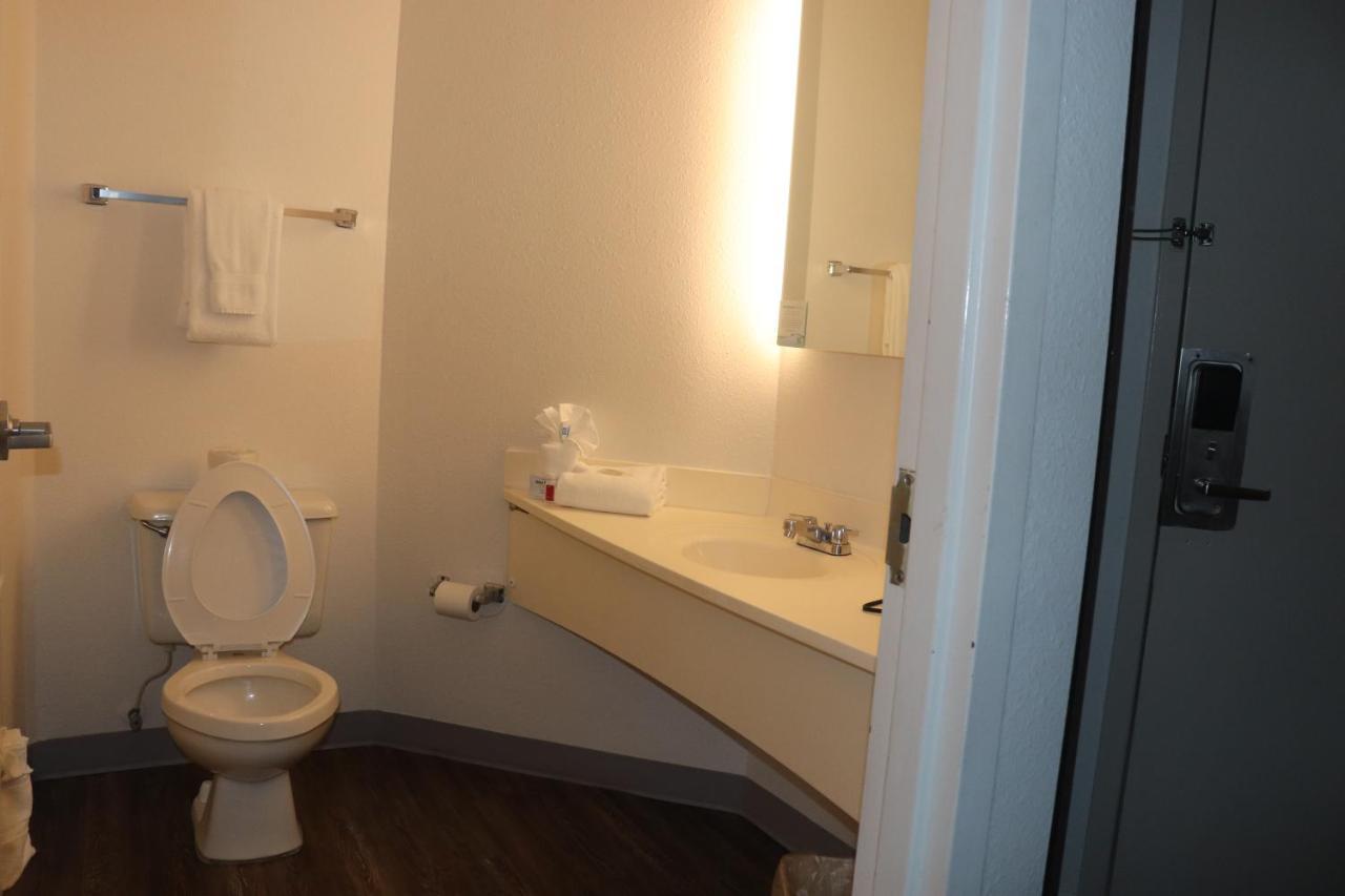 Howard Johnson By Wyndham Tifton Ga I-75 Ngoại thất bức ảnh